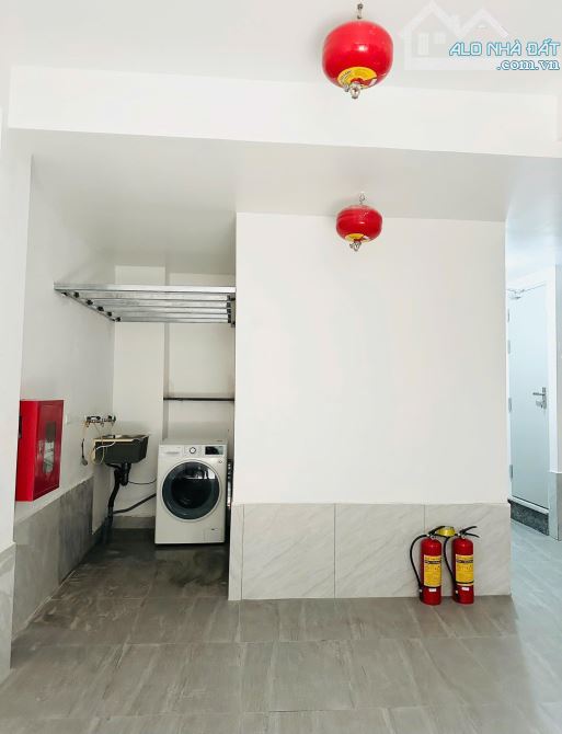 BÁN TÒA NHÀ CCMN ĐƯỜNG TRIỀU KHÚC. 50M2 - 7 TẦNG. THANG MÁY. 11 PHÒNG. - 8