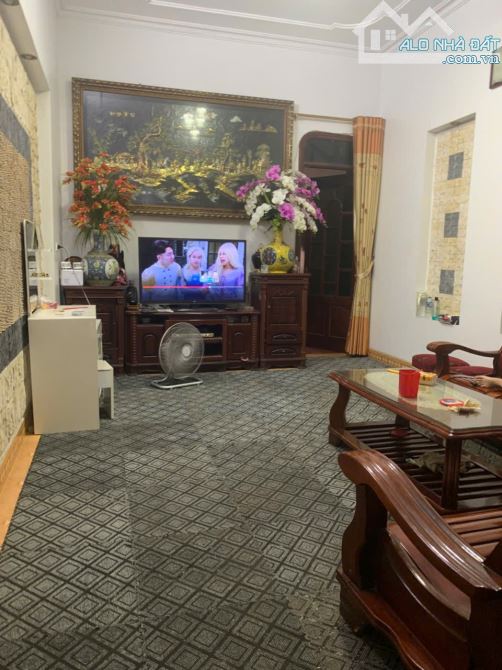 Mặt Phố Hoàng Văn Thụ, Trung Tâm TP.Thái Nguyên - 90m2, 5 Tầng - Chỉ 13,5 Tỷ - 9