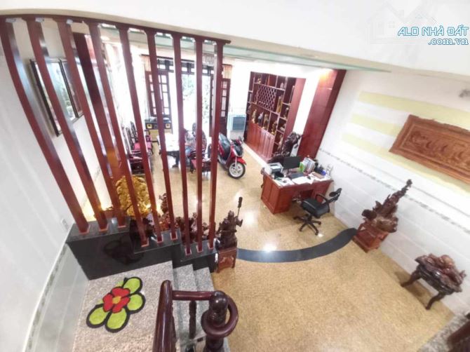 BÁN GẤP GIẢM 3 TỶ – NHÀ MẶT TIỀN BÙI CÔNG TRỪNG, HÓC MÔN – GIÁP QUẬN 12 – 269M2 – CHỈ 8 TỶ - 9