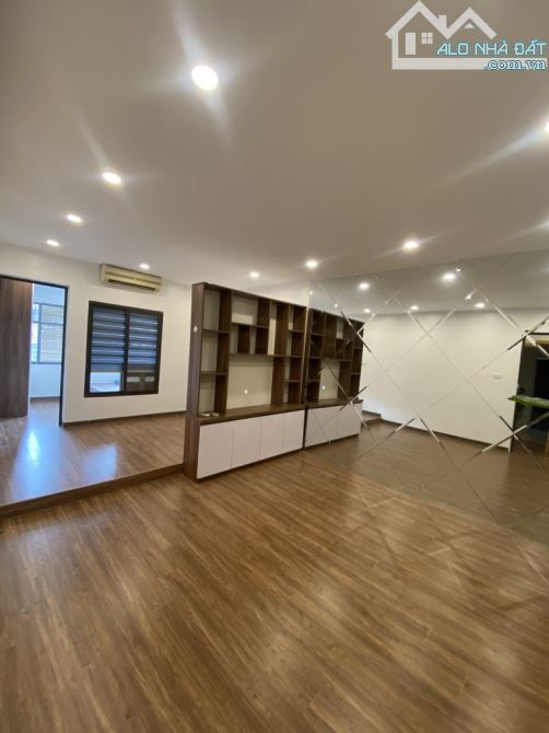 Căn tập thể Nghĩa Tân 3N giá vừa tiền - 9