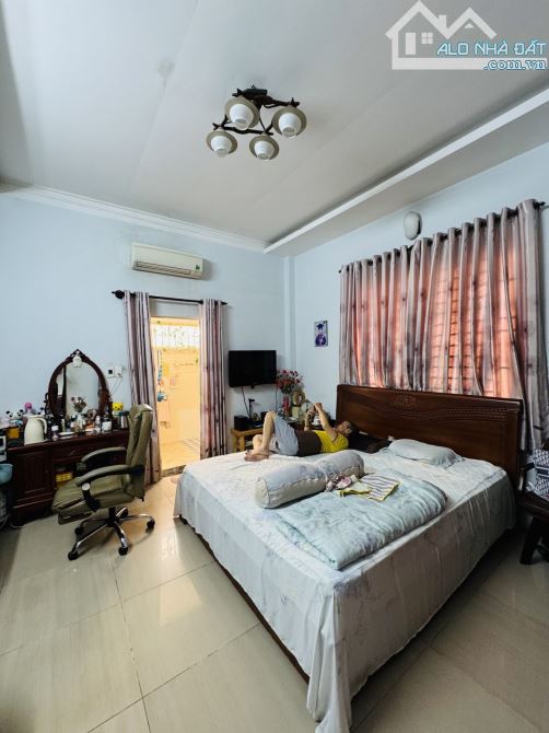Mặt Tiền Kinh Doanh Tân Quy Quận 7 - 178m2 Sổ Đẹp Vuông Vức - Đường Nhựa 13m - Chỉ 24 Tỷ - 9