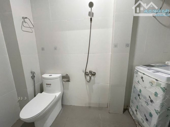Cho thuê phòng trọ Q4 gần Đh Luật, Đh RMIT, Đh Tôn Đức Thắng, cầu Kênh tẻ, cầu Calmette - 9