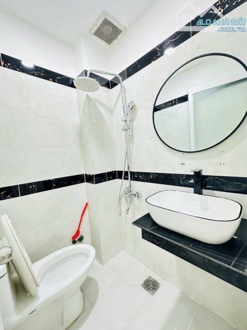 NHÀ SHR NHỈNH 3 TỶ ĐƯỜNG DƯƠNG CÁT LỢI - 2 TẦNG - 60M2 HOÀN CÔNG - 9