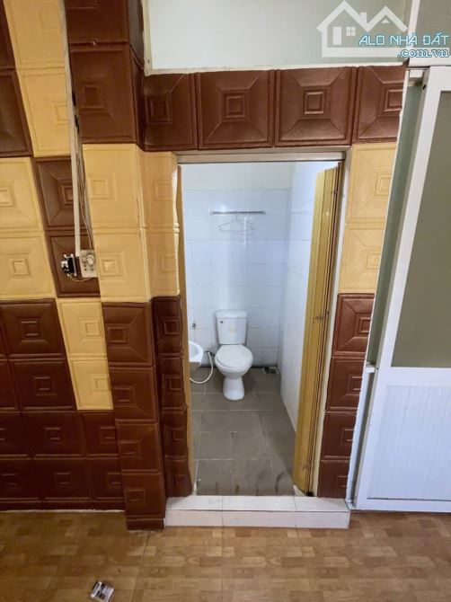 NHÀ Đ. VÕ VĂN KIỆT, QUẬN 1, 25M2, 3TẦNG, 2PN, 2WC, NỞ HẬU, GẦN CẦU ÔNG LÃNH, CHỈ 2.99 TỶ - 9