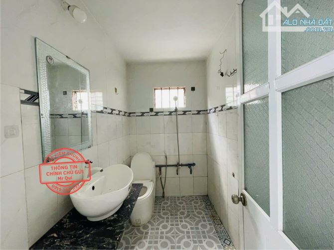 Cần bán gấp nhà 1 trệt 1 lầu, sổ hồng riêng ngay trung tâm Đức Hòa, 165m2 4 phòng ngủ - 9