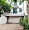 Mặt phố VIP Hoàng Cầu - 123m - mt 7.5 - 5 tầng thang máy - sân trước nhà rộng - 52 tỷ