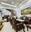 BÁN NHÀ TRẦN CUNG, 2 THOÁNG NGÕ THÔNG DÂN XÂY NỘI THẤT GỖ LIM, 56m MT 4m 10.3 Tỷ