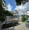 Nhà phố Nguyễn Văn Hưởng Thảo Điền quận 2. Nằm trong khu văn phòng. Diện tích 379,3 m2.