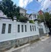 Biệt thự mặt tiền đường số 42 Thảo Điền. Khu cao cấp. Kết cấu 3 tầng. Diện tích 364 m2.