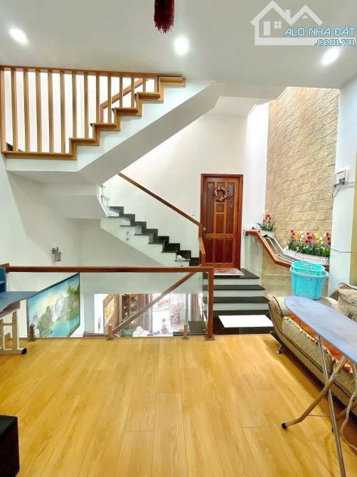 💥BÁN NHÀ MẶT TIỀN 3 TẦNG- TT HẢI CHÂU- 110M2- FULL NỘI THẤT- GẦN TRƯỜNG SKYLINE- 8 TỶ X