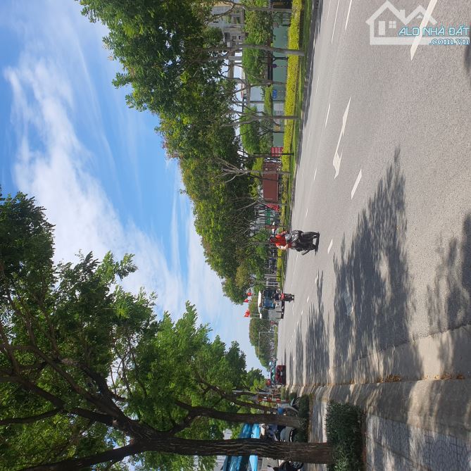 Sụp hầm HÀNG VIP SIÊU HIẾM lô góc sau lưng shophouse Nguyễn Sinh Sắc sát biển chỉ 20 tỷ500 - 3