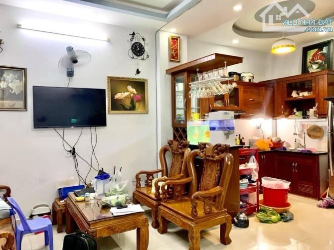 Bán nhà Cách Mạng Tháng 8,  ngang 4.8m, 4 lầu, chỉ 6tỷ (20253372)