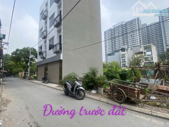 Siêu Phẩm Trâu Quỳ, 2 ô tô tránh kinh doanh đỉnh, 72m Đất Giá nhỉnh 11 tỷ