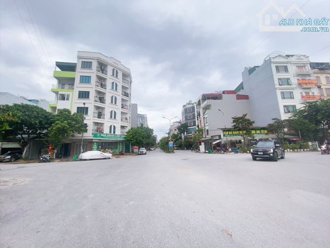 BÁN MẢNH ĐẤT VÀNG 50M2 , GIÁ NHỈNH 10 TỶ. YÊN NGHĨA KHU B, HÀ ĐÔNG, HÀ NỘI