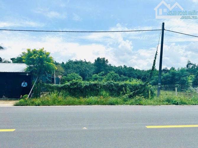 Bán đất mặt tiền đường Tỉnh Lộ 7 xã An Nhơn Tây Củ Chi DT 10x100 có 90m2 thổ cư