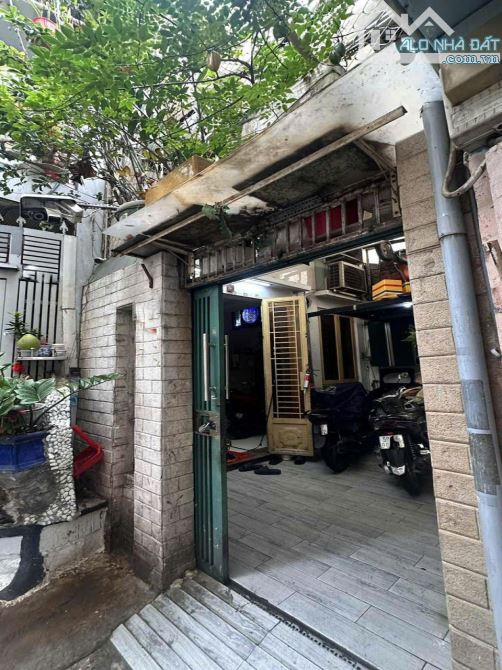 ⭐️Siêu phẩm Nhà Nở hậu 3 tầng 55m2 – Trần Văn Đang Q3
