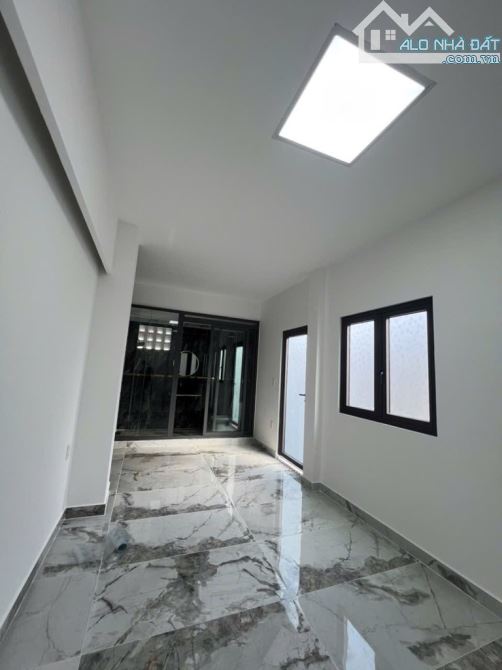 Siêu phẩm Mã Lò - Ngay Tên Lửa - Bình Tân - HXH 6M - DT 100m2 - 3 Tầng - Nhỉnh 6 Tỷ