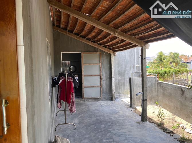 Cần bán gấp nhà Cấp 4 sát biển Hòn Choi Tuy An Phú Yên