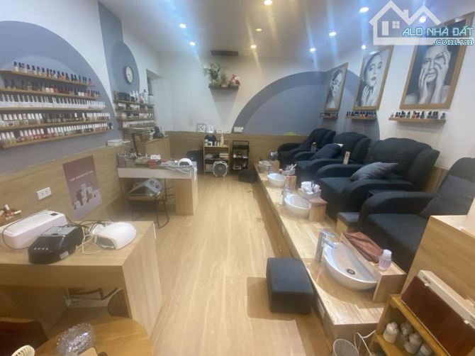 Bán nhà Trần Quốc Toản thông Hạ Hồi Hoàn Kiếm kinh doanh ô tô tránh dt 44m2 giá 14 tỷ