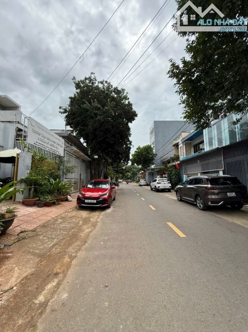 Bán Đất Phan Đăng Lưu Metroll Vip