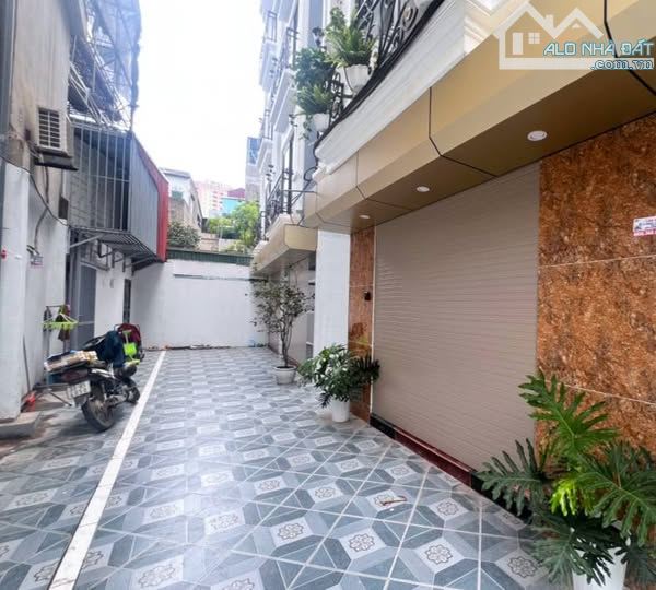 SIÊU HIẾM - THẠCH BÀN - LOnG BiÊn - Sau Chợ - AOenMall., ⚡5 Tầng - Mt4.5m - 6tỷ ( Có bớt)
