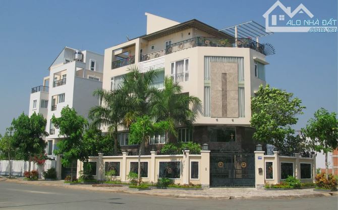 Ai Rồi Cũng Sẻ Mê Hàng Hott DT:117,5 m2 SHR khu Dân Cư Phú Xuân.TpHCM Giá Tốt