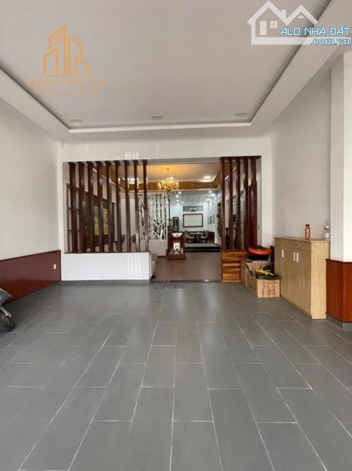 BÁN NHÀ 1 TRỆT 2 LẦU CAO THẮNG KHU METRO 6x20m