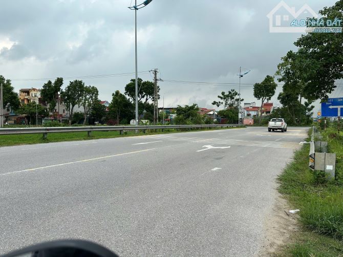NHÀ 2 MẶT NGÕ – OTO ĐỖ CỬA – SẴN NHÀ CẤP 4 Ở NGAY – SÁT DỰ ÁN TP THÔNG MINH LỚN NHẤT ĐÔNG