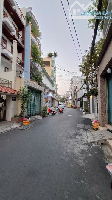 Bán nhà hẻm 5m sát Nguyễn Thị Nhỏ, Tân Bình, 79m2, 4 tầng 10PN, chỉ 9 tỷ X