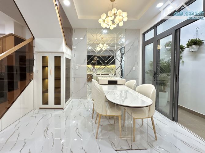 Ngô Đức Kế – Nhà mới 100% – HXH đỗ cửa – 60m² – 3 tầng – 8.3 tỷ