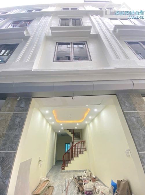 BÁN NHÀ Ỷ LA, DƯƠNG NỘI 37M2, VỊ TRÍ ĐẸP, NỞ HẬU, GIÁ NHỈNH 5TY