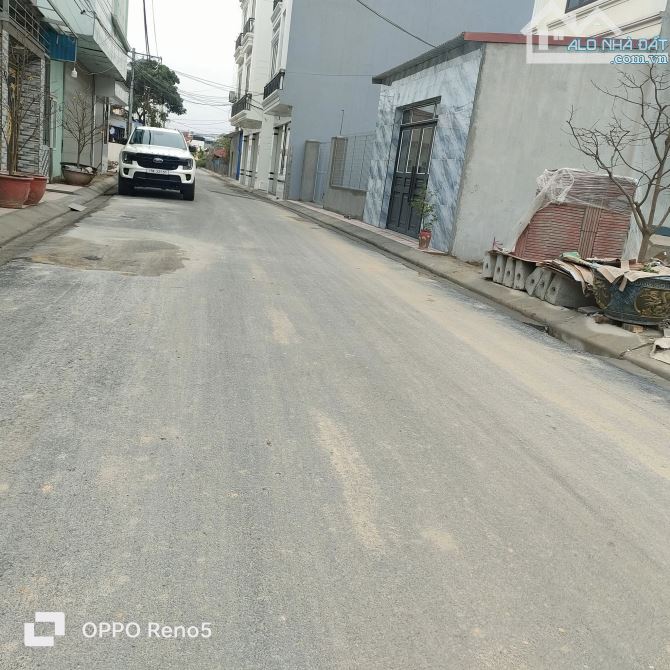 Chuyển nhượng lô đất 2 mặt thoáng tọa lạc mặt đường Quỳnh Hoàng, Nam Sơn
