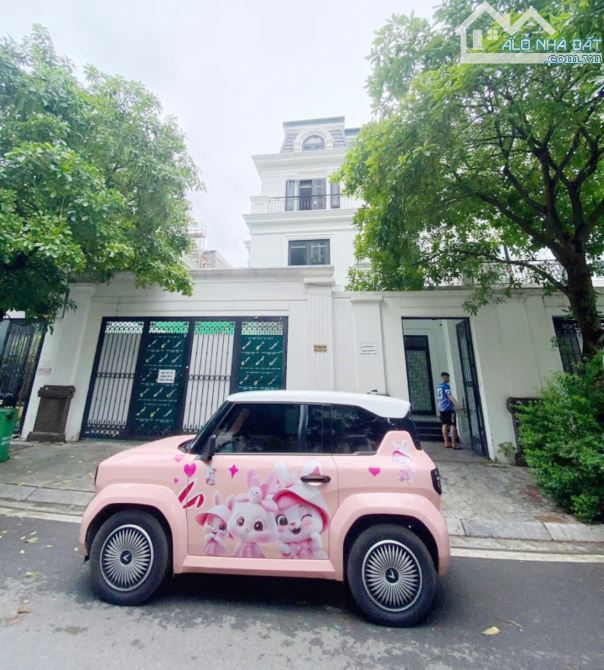 Cho thuê biệt thự Tố Hữu - Mỗ Lao. DT 200m2, 4 tầng, Vị trí Đẹp. Phù hợp các mô hình