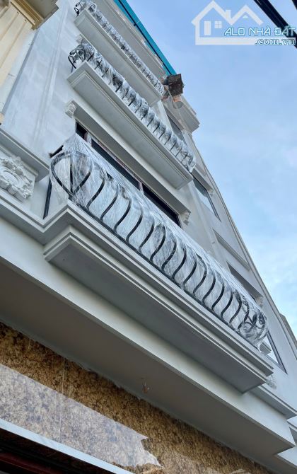 6 tỷ 200 đã có căn oto ngủ trong nhà - Sát ga Nhổn, vành đai 3.5, Sổ vuông giao dịch ngay