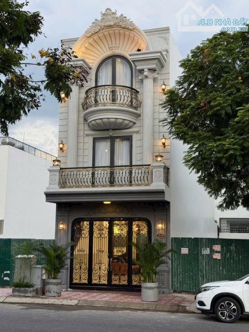 Cần bán nhà mặt tiền đường số 13 KĐT Hà Quang 2 siêu đẹp