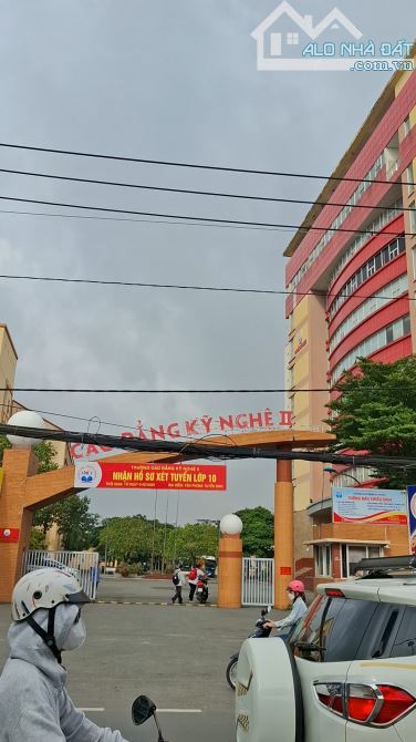 BÁN NHÀ 63M2 - 3 TẦNG- ĐỖ XUÂN HỢP – HẺM XE HƠI – GIẢM SỐC 100TR CHỈ CÒN 7.4 TỶ .
