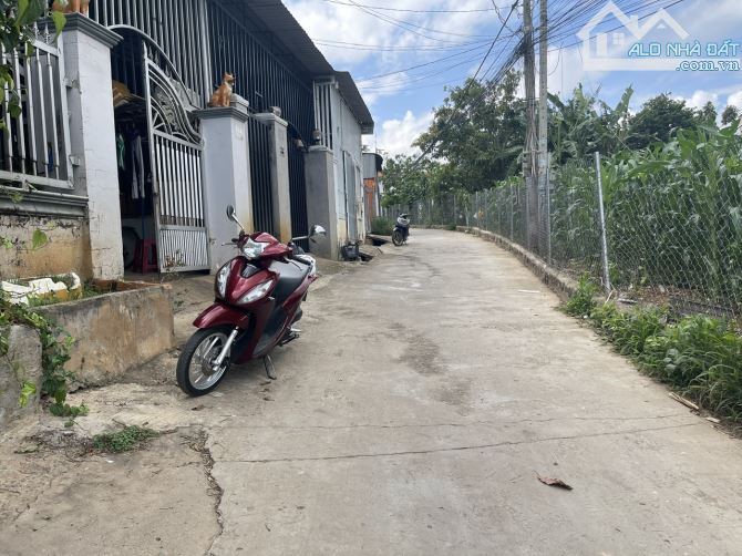 Nhà Gần Chợ Liên Nghĩa, 5