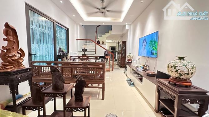 Bán cắt lỗ nhà đẹp phố Vip nhất Thanh Xuân, rộng, đẹp, full nội thất, 50m2x6t, chỉ 10 tỉ