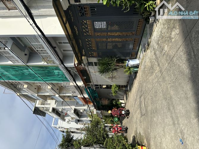 Giáp Phú Nhuận Quận 3 - Nhà riêng HOÀNG VĂN THỤ, ngang 4.2m 3tầng đẹp; hẻm 6m thông gần MT