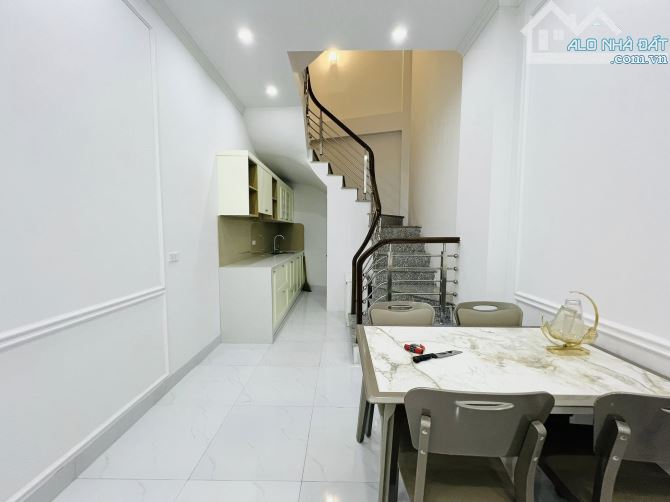 Cần bán gấp nhà NGỌC HỒI, 58m2, 5T, gần phố, mt 4m, chỉ 7.8 tỷ