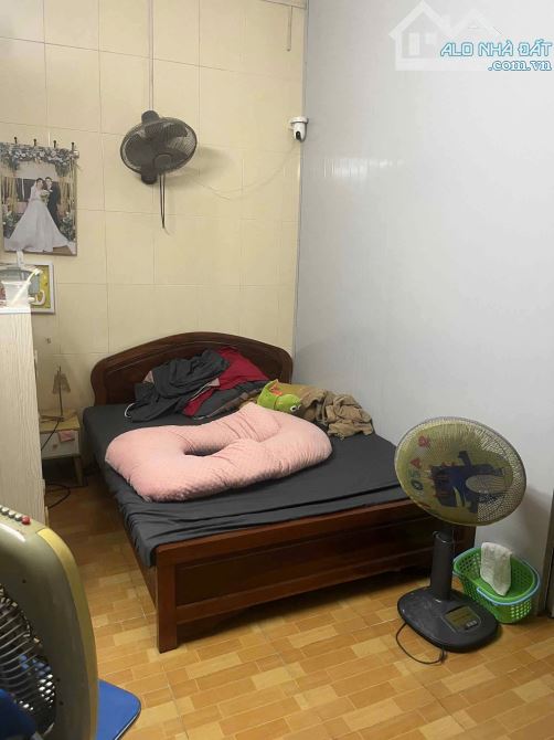 BÁN NHÀ, NGÔ SỸ LIÊN. DT 42m2 – 3 Tầng – 5m Mặt Tiền – Giá TL 8 Tỷ.