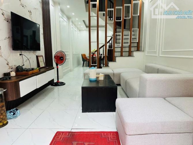 Bán nhà La Khê- ô tô- kinh doanh – Gần Park City – Giá rẻ