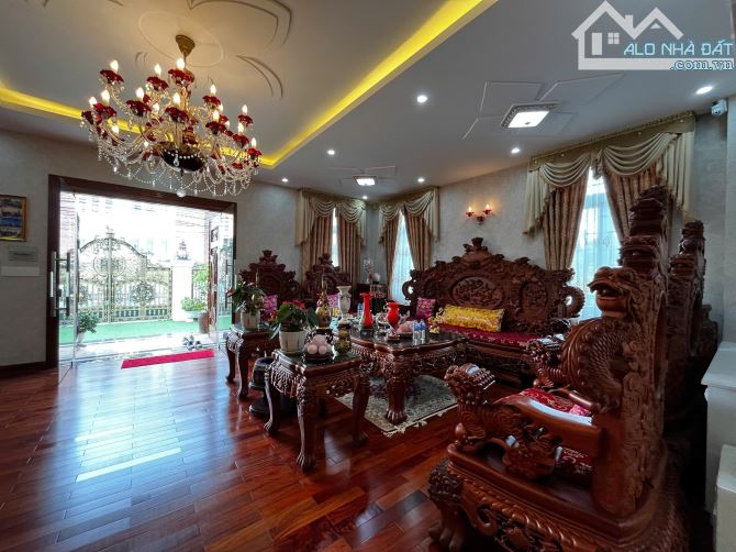 🏡 BÁN VILLA 2 MẶT TIỀN – ĐỒI TRÀ, ĐÀ LẠT – VIEW RỪNG THÔNG