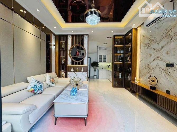 🏠 Xuân Đỉnh , 36m2 nhỉnh 8 tỷ , ngõ thông , gần ô tô, thang máy, an sinh tuyệt vời