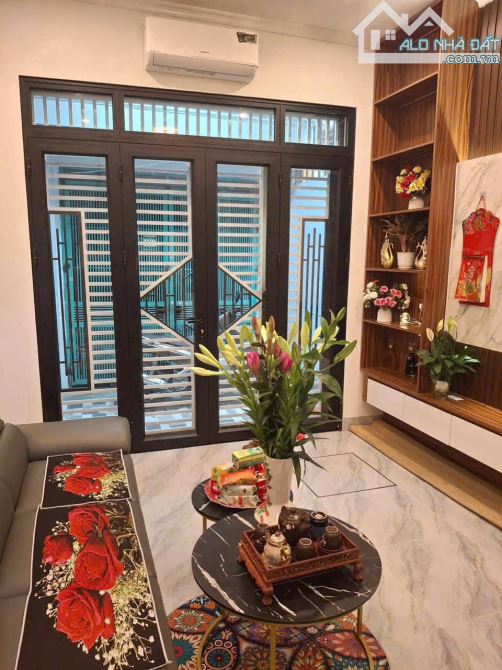 BÁN NHÀ 4 TẦNG – TÂN TRIỀU, THANH TRÌ – GẦN NGUYỄN XIỂN – GIÁ CHỈ NHỈNH 5 TỶ.