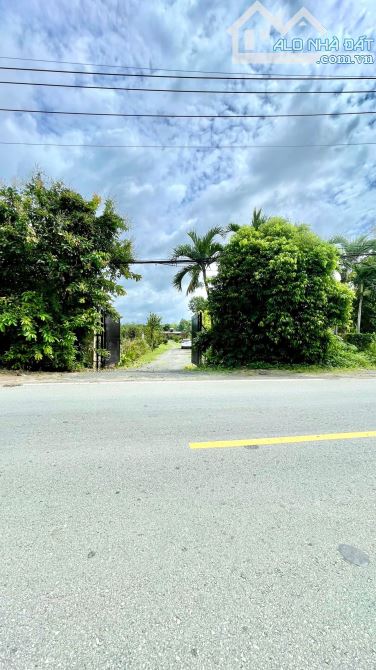 Cần bán đất + khuôn viên nhà vườn ở nghĩ dưỡng mặt tiền Nguyễn Văn Khạ 2000m2 QHDC
