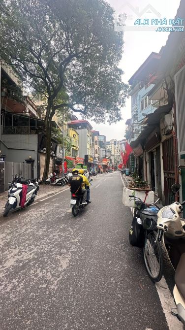 Bán đất tặng nhà trung tâm cầu giấy