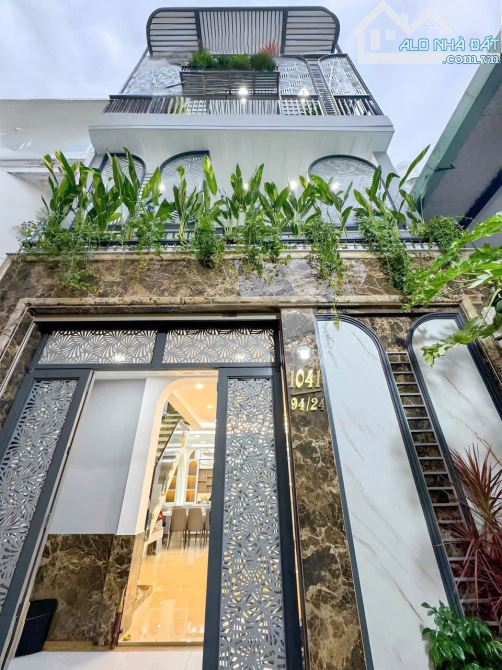 Bán nhà 4 tầng, Trần Xuân Soạn, Phường Tân Hưng, Quận 7. 240m2 SD, ngang 5m, full nội thất