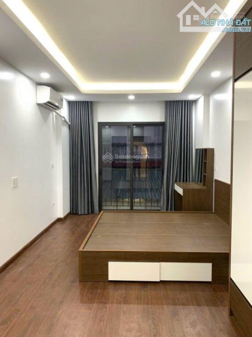 Bán nhà cực đẹp, giá rẻ S33x5 tầng, giá: 5.59 tỷ. Xuân phương, có nơi gửi xe ô tô