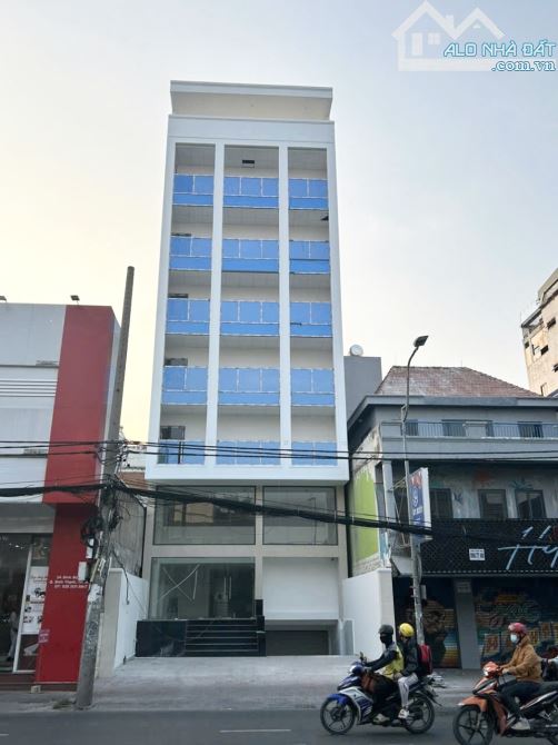 Toà Nhà Hầm 8 Lầu 2 mặt tiền quận Bình Thạnh, 8x30m, HĐT 180 triệu, Chỉ 74 Tỷ